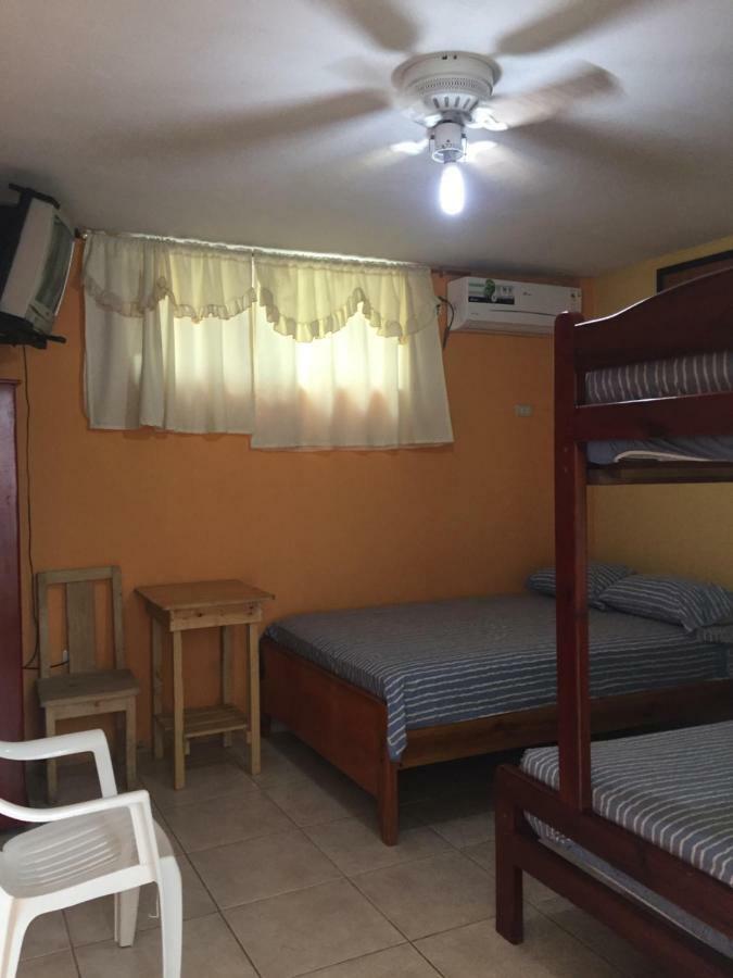 Hostal Sarai Pedernales Eksteriør bilde